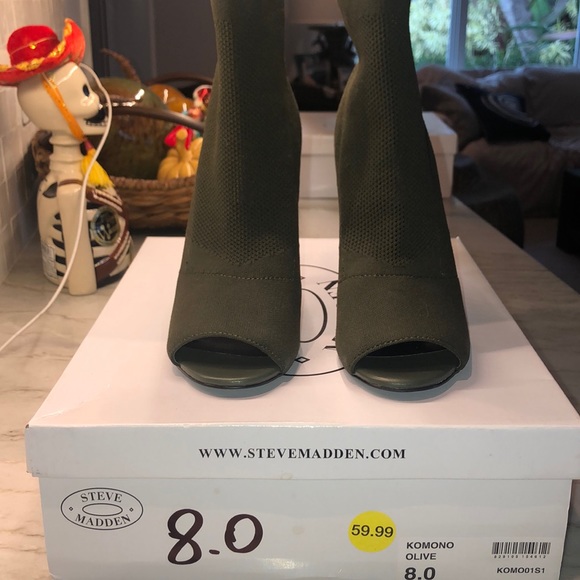 Steve Madden Komono Olive Booties - Picture 4 of 5